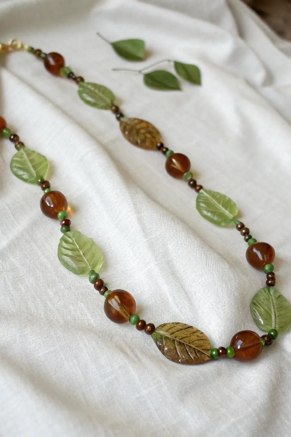 Embrace the tranquility of nature featuring this earth-toned glass beaded necklace, ideally suited to your minimalist-boho style.