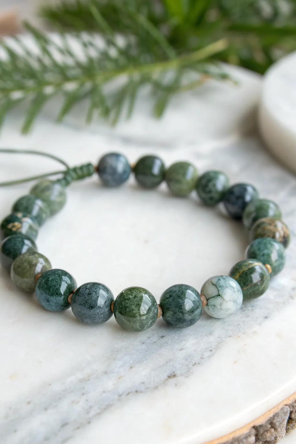 Embrace nature's elegance through the enchanting Forest Agate bracelet – a flawless synergy of simplicity and daring beauty.