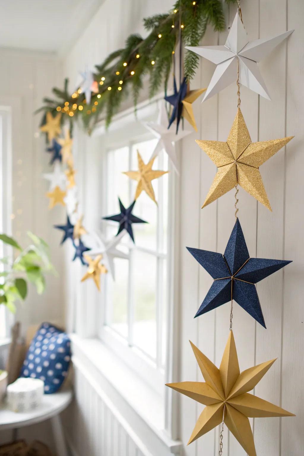 Create your own starry night with a breathtaking paper garland that dances with sophistication and allure.