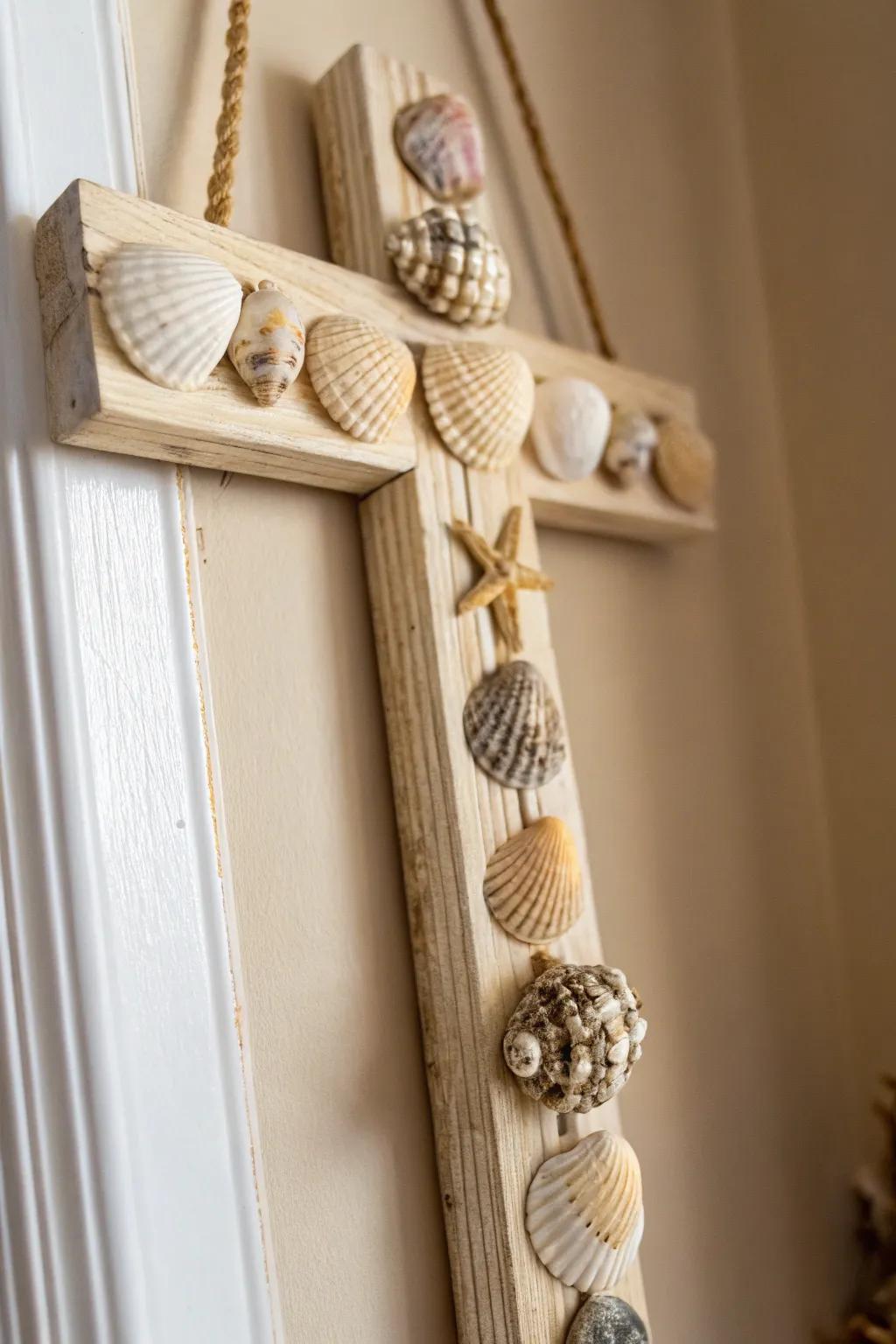 Embrace coastal elegance using a seashell-adorned cross—bringing a hint of the beach to your doorway.