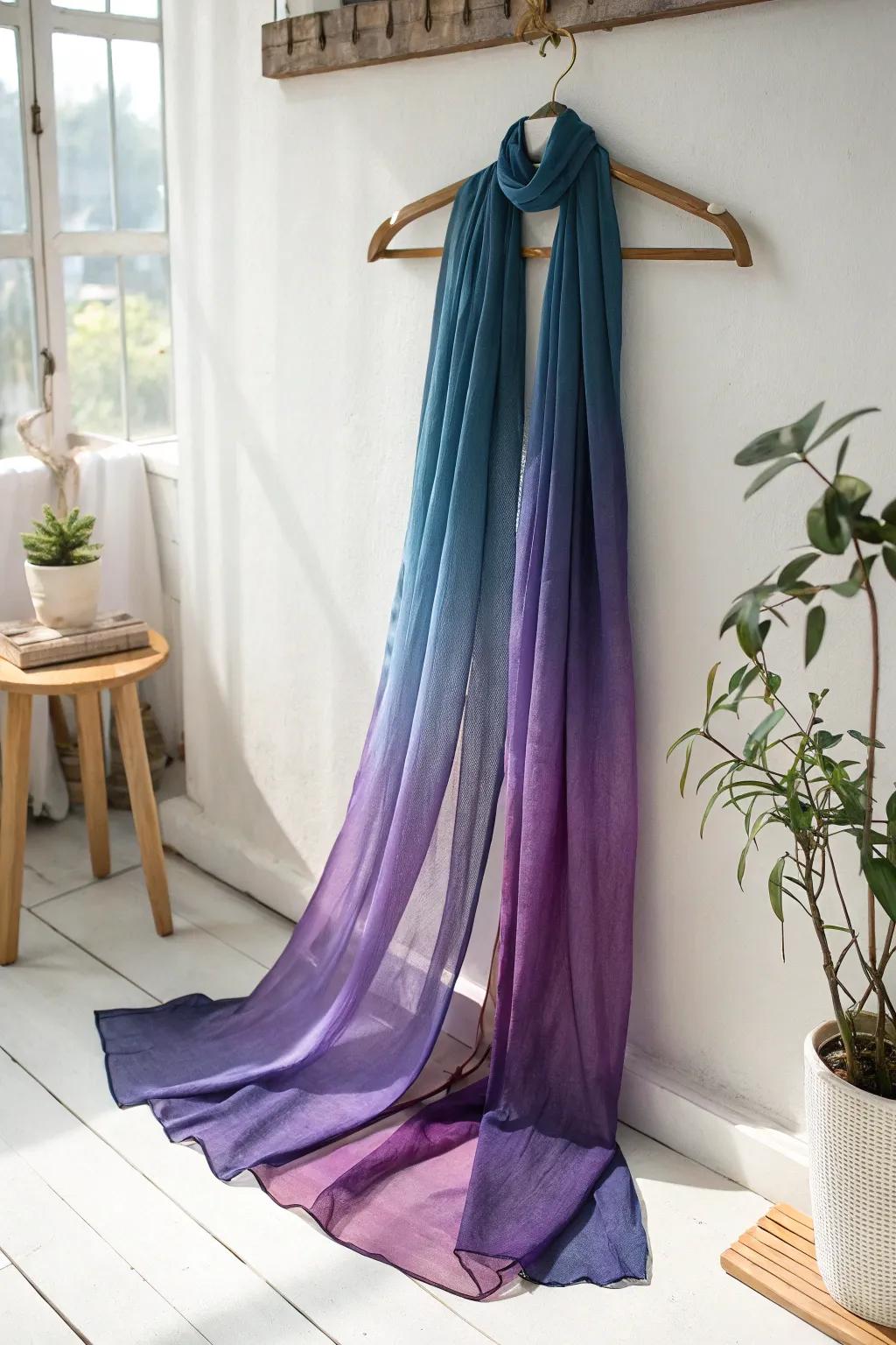 Unveil the enchantment of tiered textiles—where simplicity encounters captivating refinement.