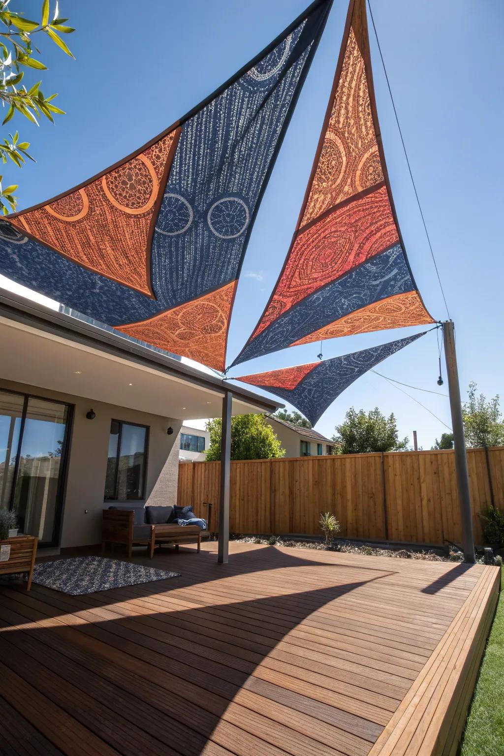 Transform your outdoor space into an artistic masterpiece through a distinctive shadow sail deployment.