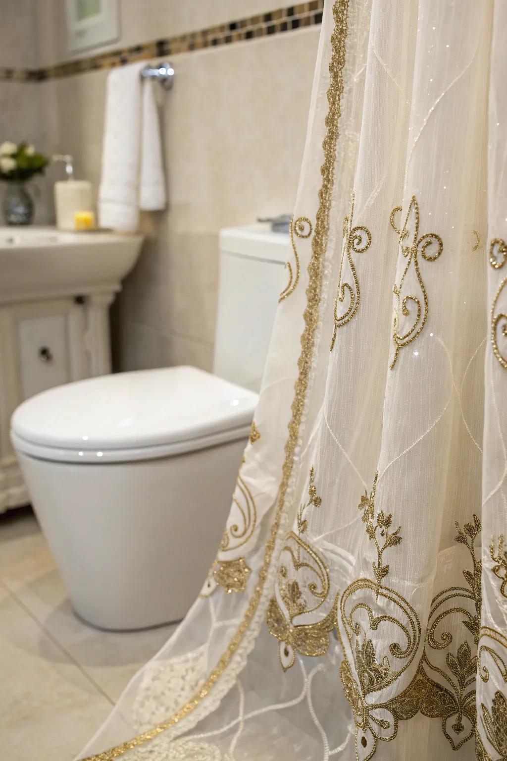 Change your lavatory with a hint of elegance—conceal gaps with style.