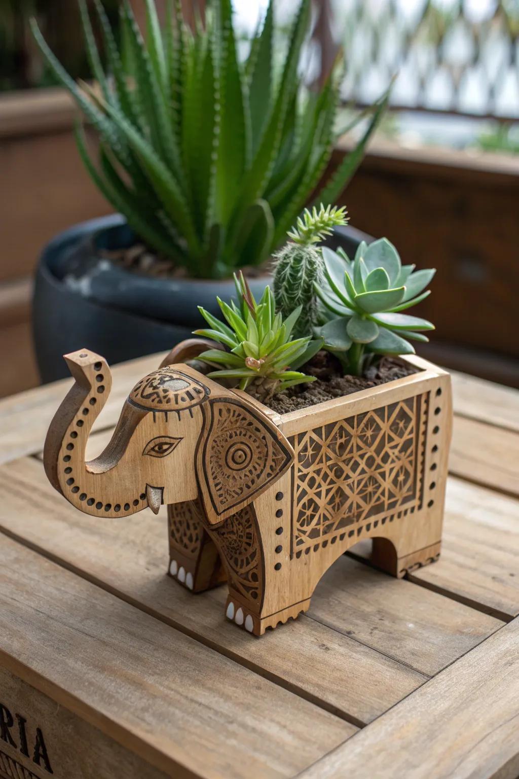 Elevate your verdure with this exquisitely fashioned mammoth pot, a genuine testament to artisanal expertise.