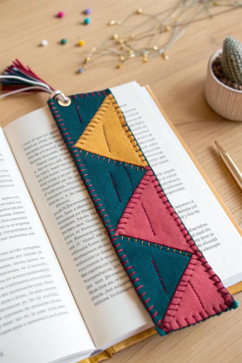 Transform fabric remnants into lively bookmarks that imbue your reading journey with a personal touch. #DIY #Craftsmanship