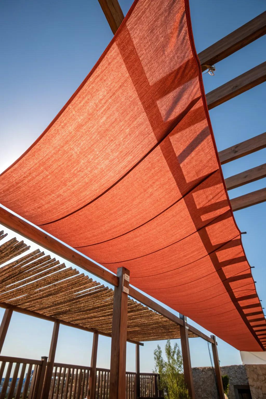 Transform your deck with vibrant sun veil screens for a stylish and budget-conscious getaway.