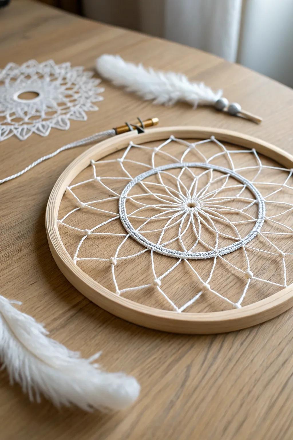 Discover the art of simplicity with this enchanting string art mandala.