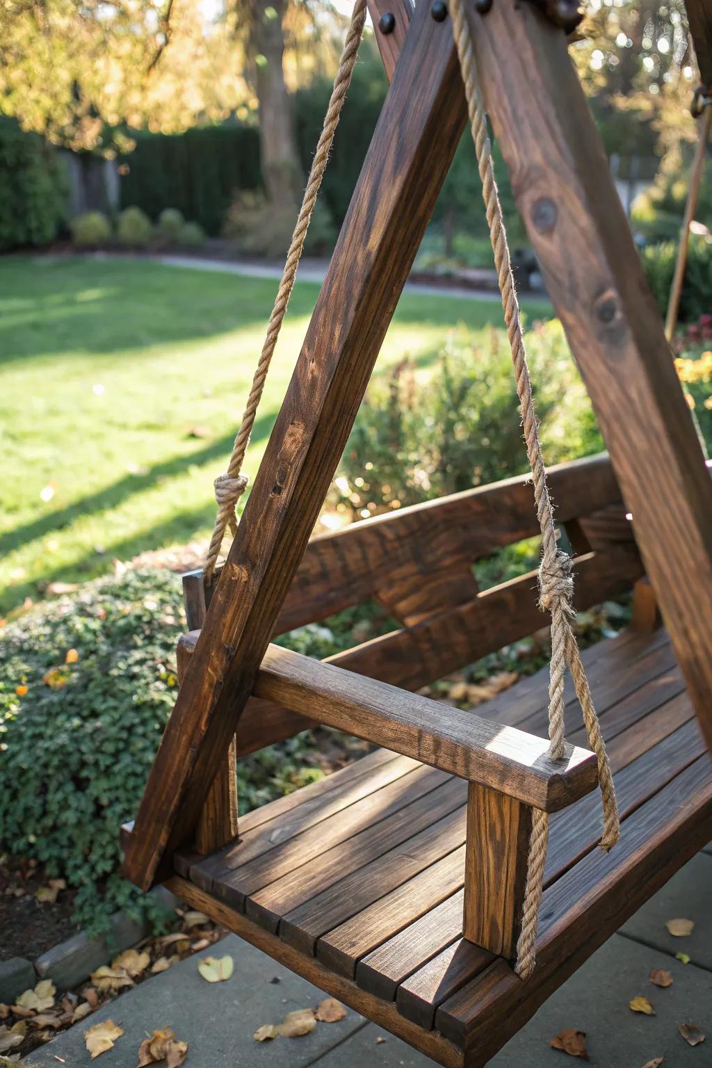 Relish the sophistication of refined outdoor leisure with this striking independent swing structure.