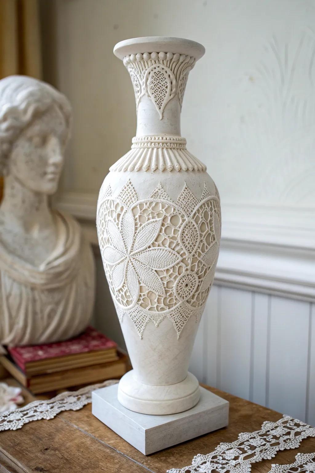 Subtle sophistication: Lace overlay encounters minimalist modeling artistry.