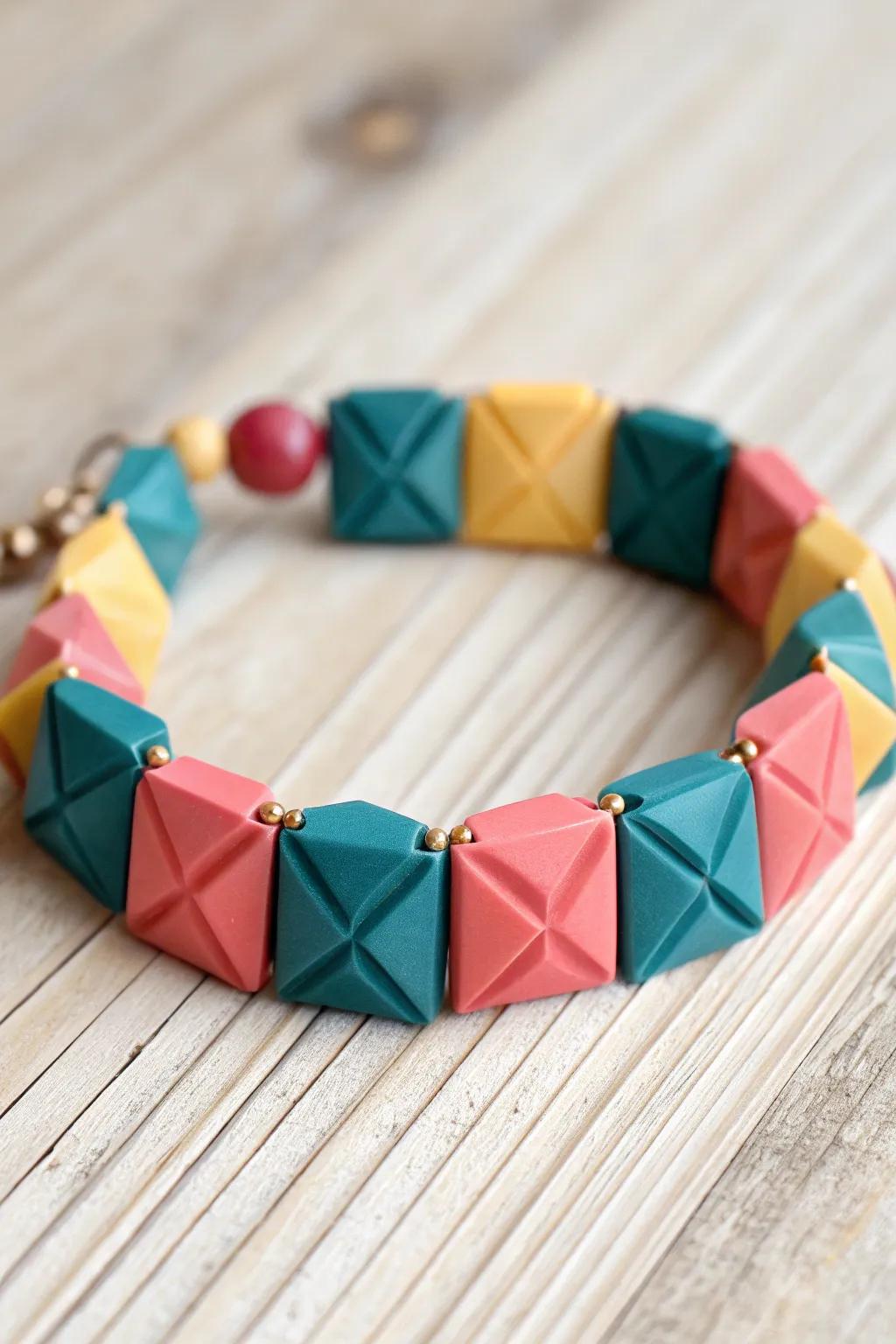 Amplify your aesthetic with a contemporary nuance: Geometrical bead bracelets that meld Scandinavian plainness with Bohemian allure.