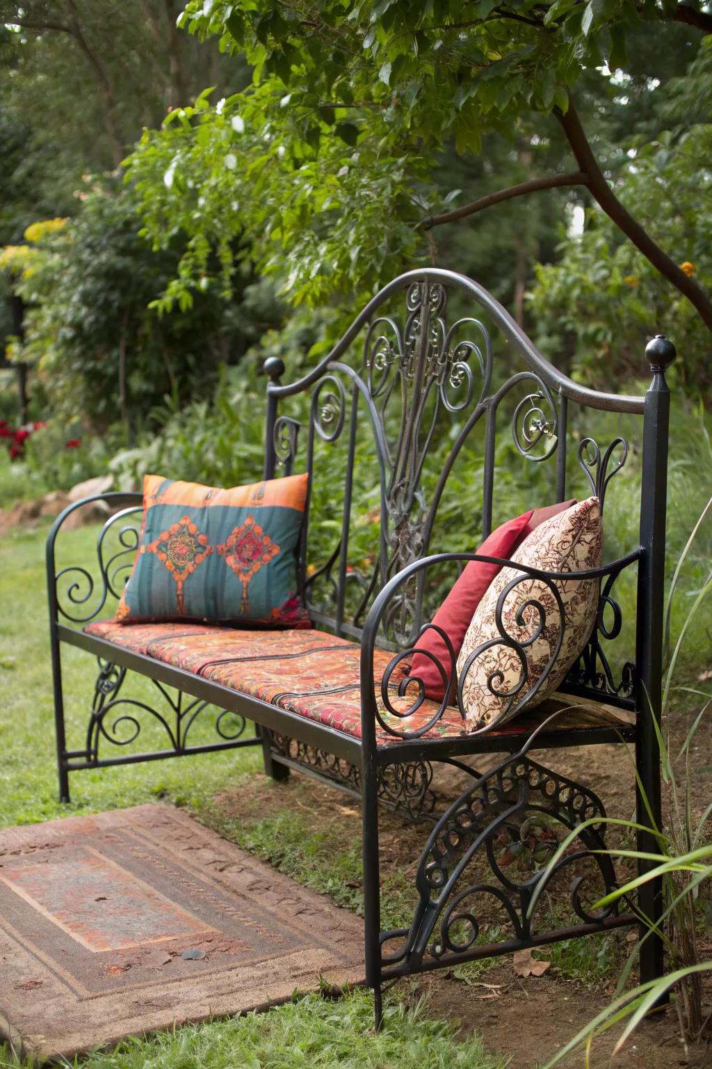 Transform your garden utilizing this stunning repurposed seat – where ingenuity intersects with comfort!