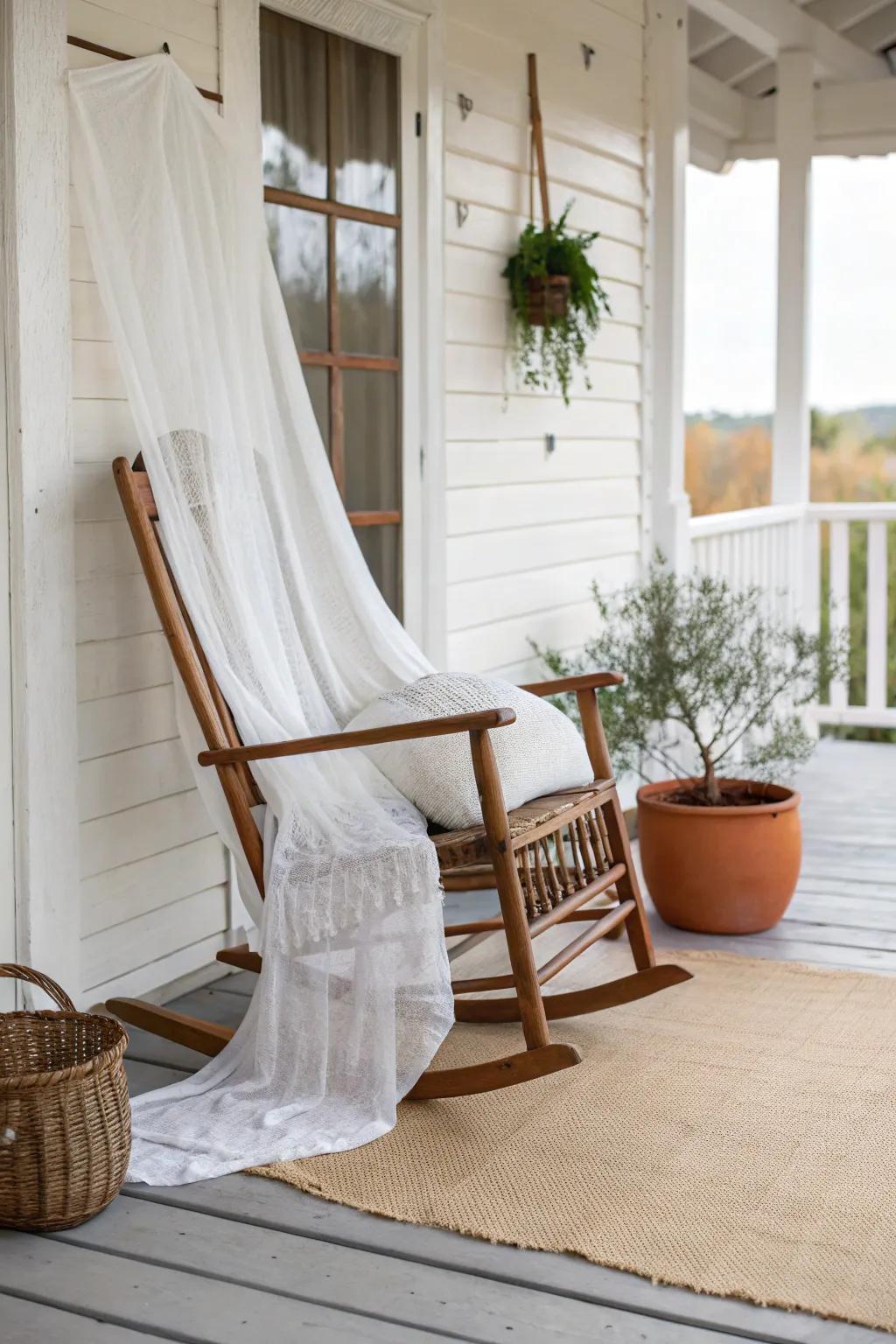 Embrace the ghostly charm of Scandinavian minimalism with a Phantom Swaying Seat for spine-chilling veranda décor. 🎃👻