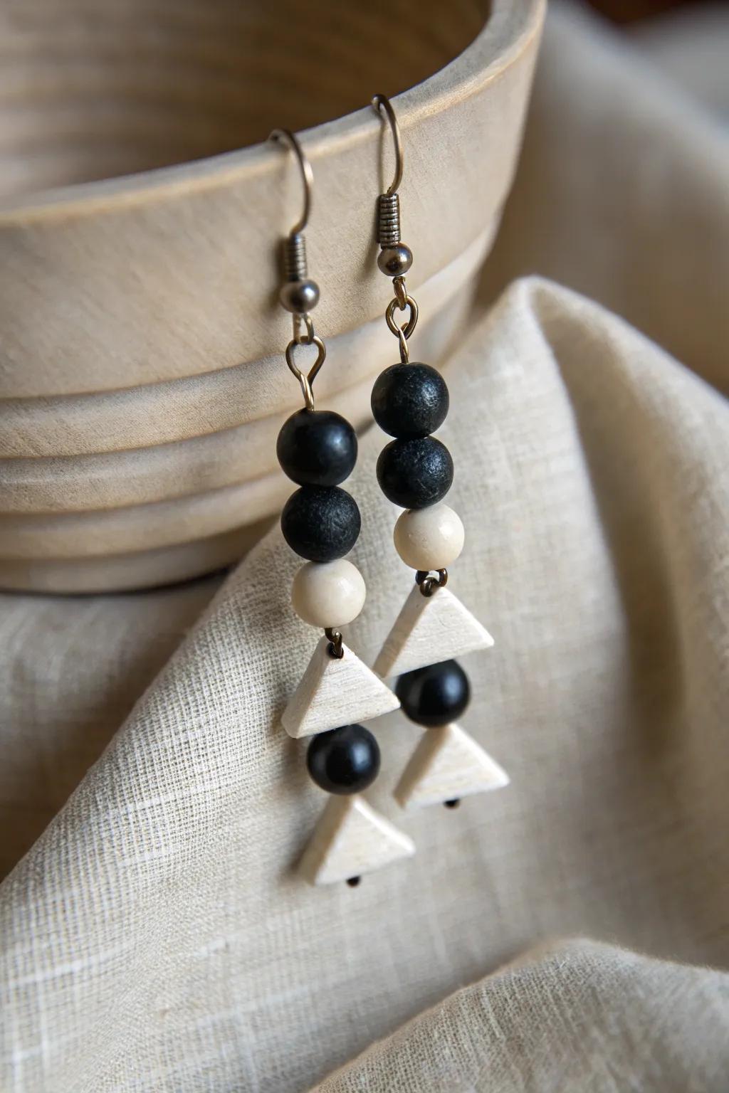 Enhance your elegance with these handcrafted geometric clay bead earrings – a perfect blend of modern simplicity and natural beauty.