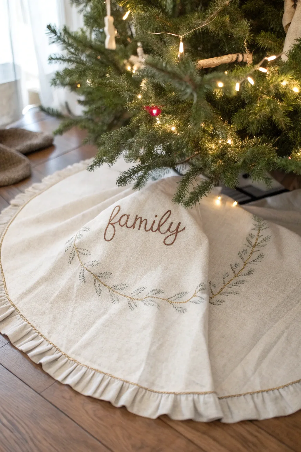 Stylish Ways to DIY Your Tree Skirt